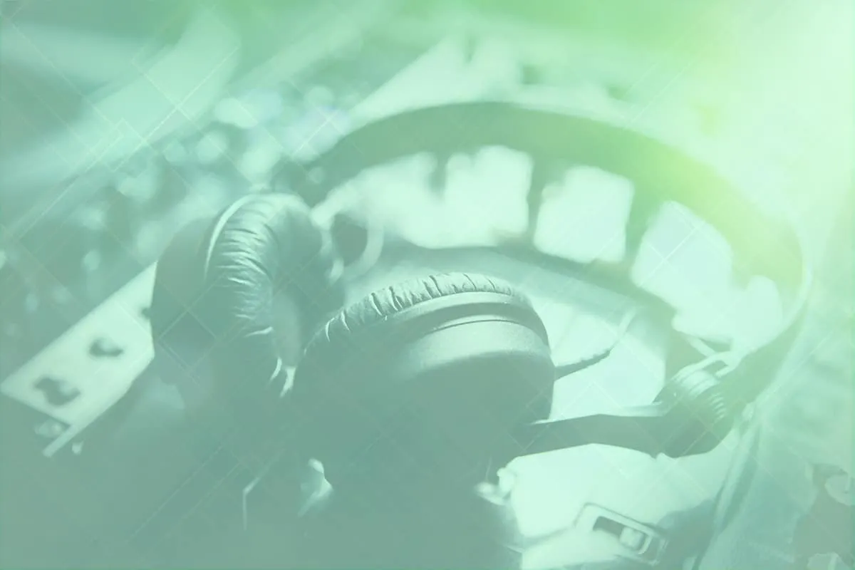 The Best DJ Headphones In 2026 [Detailed Test & Review]