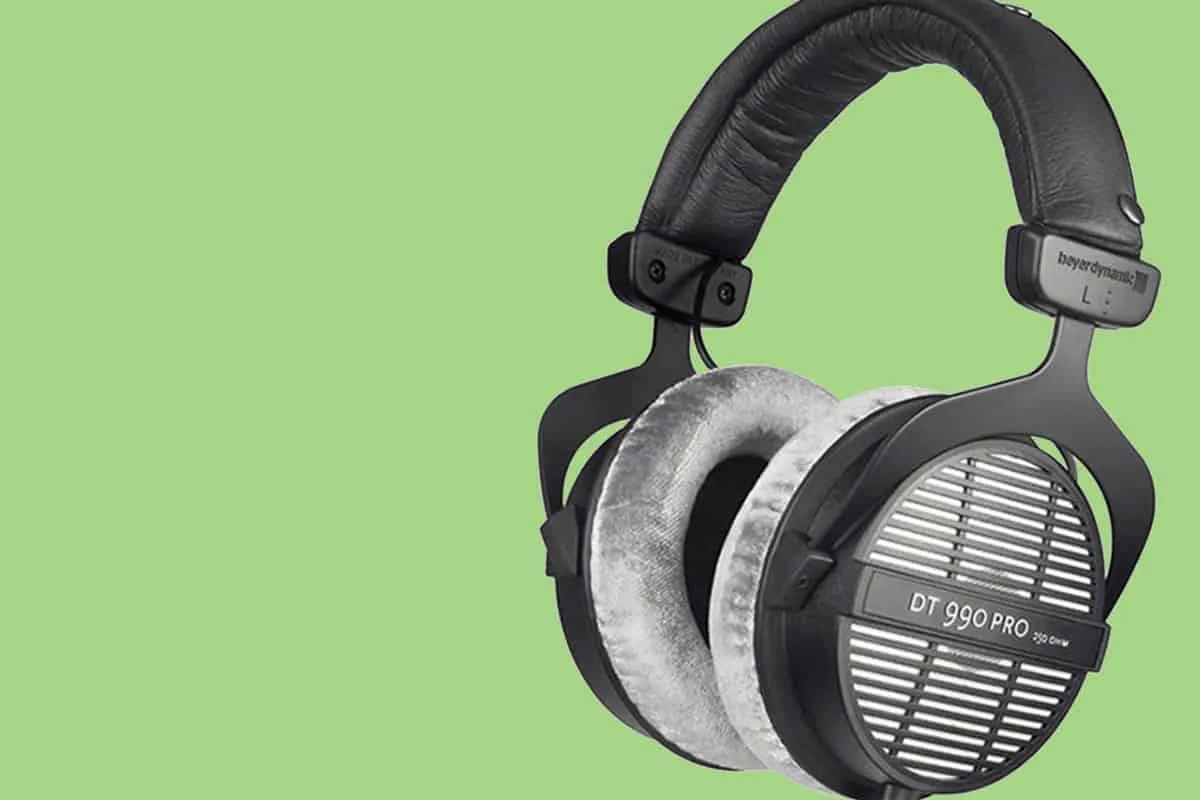 Beyerdynamic DT 990 Pro Review [2026] - Wonderful Soundstage