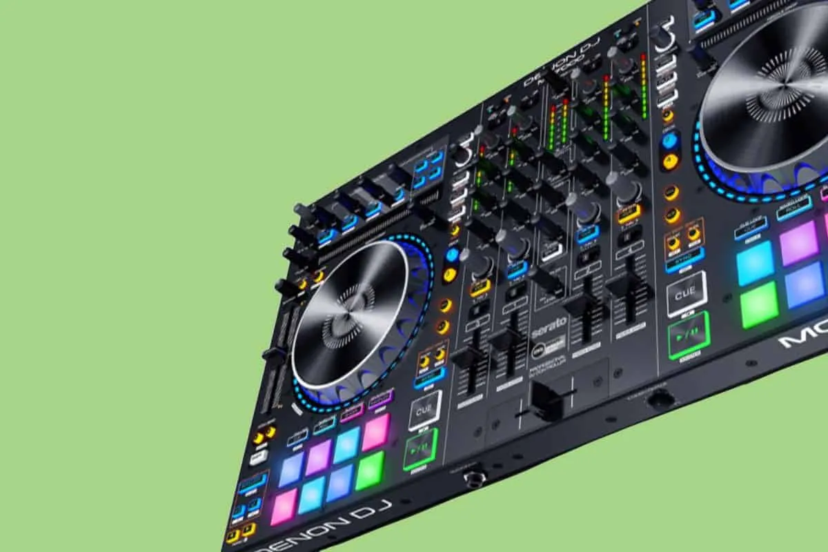 Denon MC7000 Review [2026] – Direct Control and Sturdy