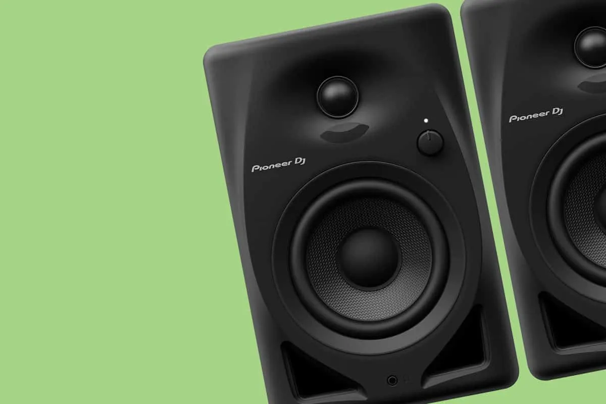 Pioneer DM-40D & BT Review [2026] - Hybrid Speakers For DJs