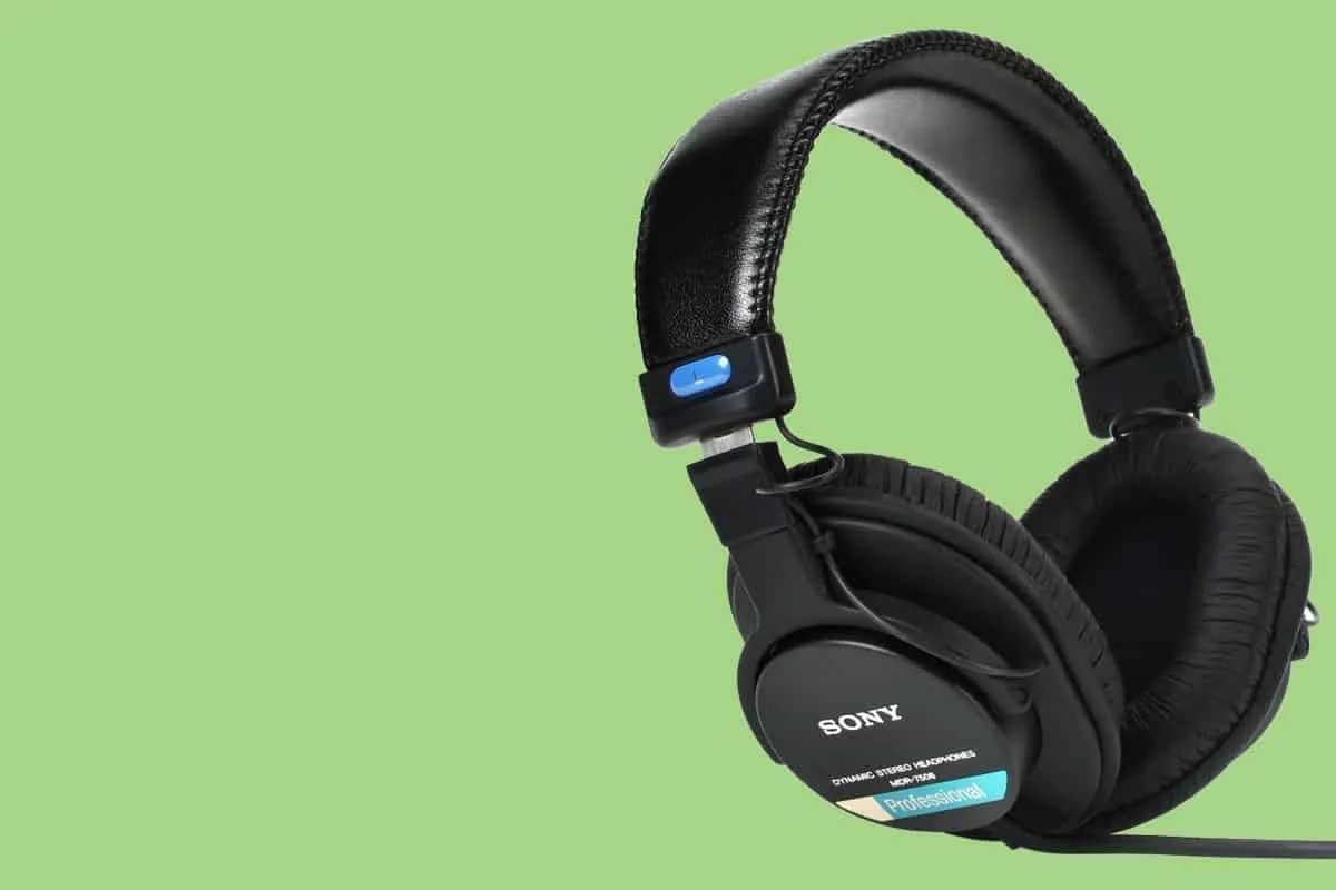 Sony MDR-7506 Review [2026] - Time-Tested & Affordable