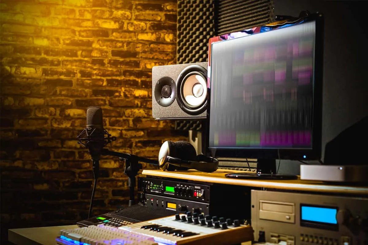 Proper Studio Monitor Placement : [8 Step Setup Guide]